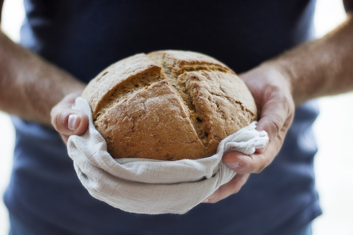 Nordic Ware Cakelet Pan Buyer's Guide