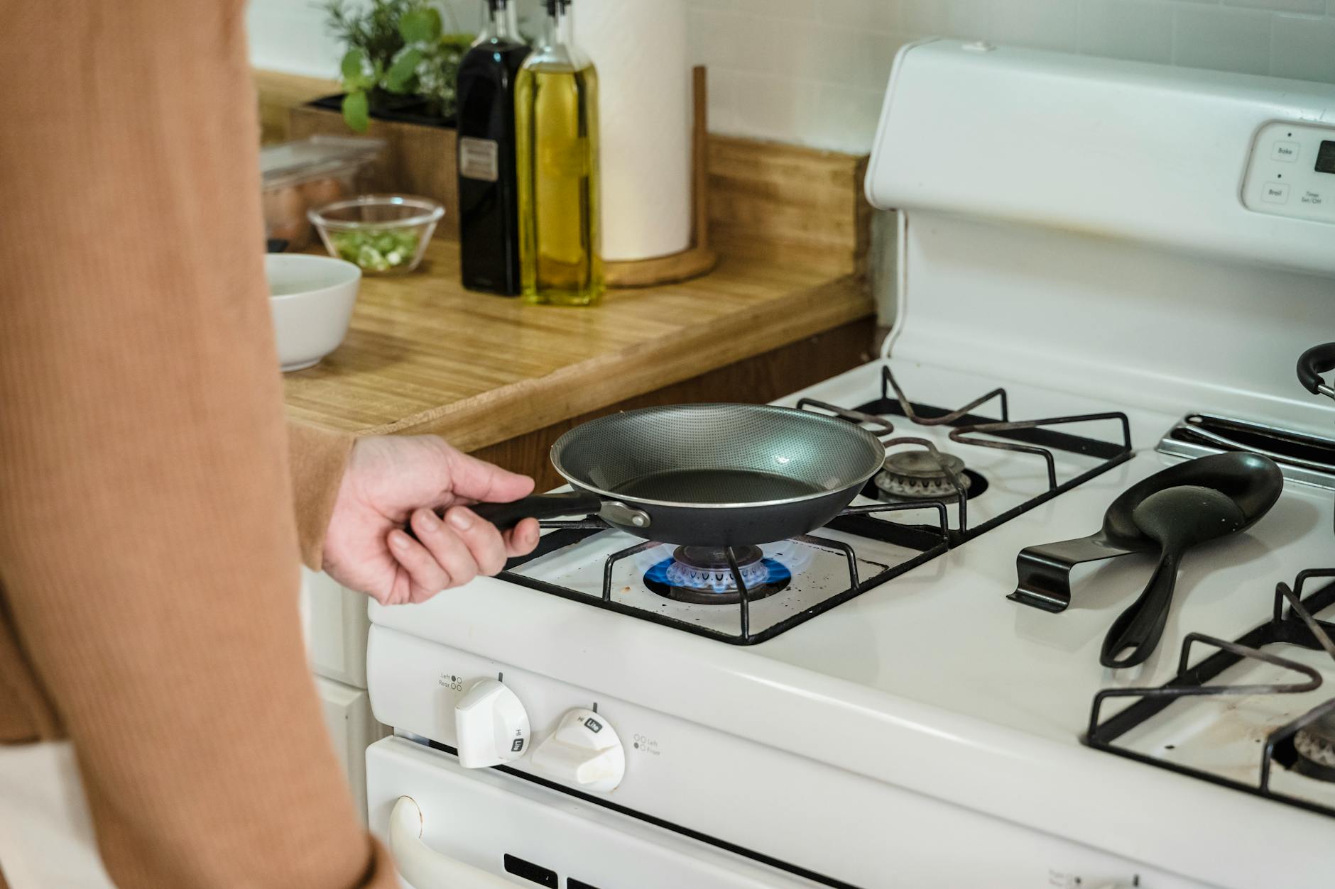 Caraway Ceramic Nonstick Frying Pan: Honest Review