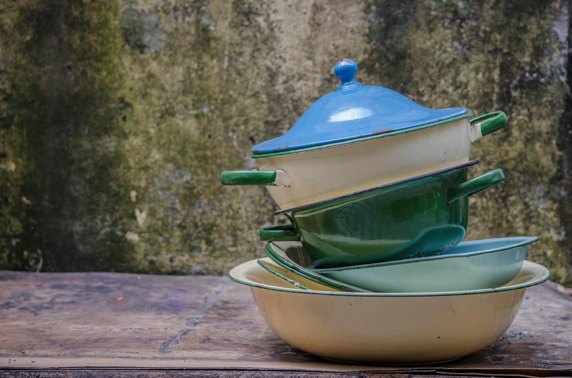 Caraway Cookware Bad Reviews: What Buyers Should Know