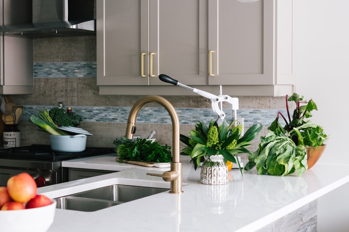 All-Clad 8 Quart Stock Pot Review & Buying Guide